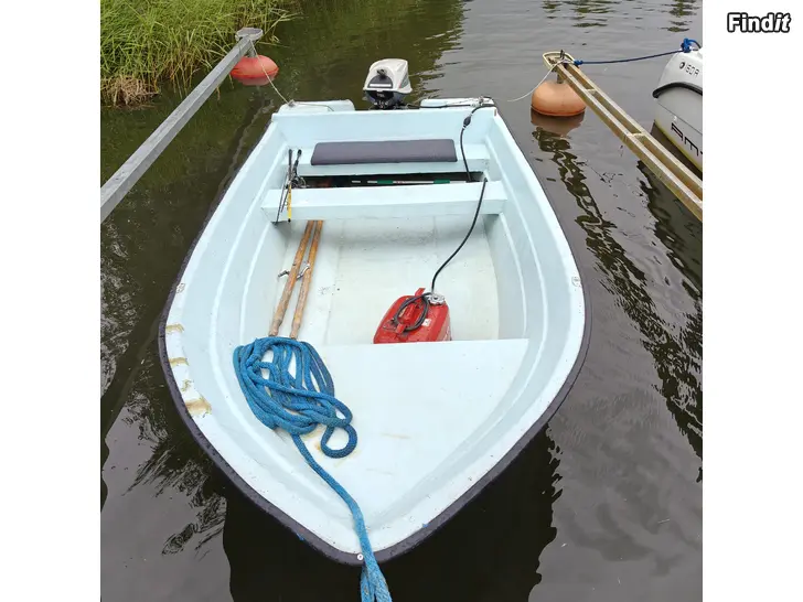 Myydään Boat with motor Evinrud 18 Fastwin