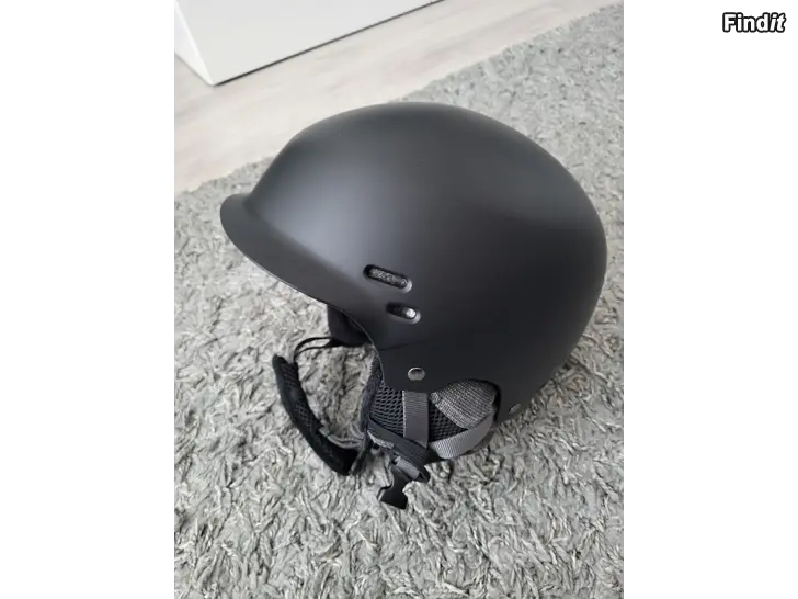 Myydään K2 Thrive kypärä ja laskulasit