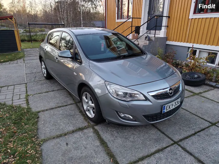 Myydään Opel Astra 1,6 2010