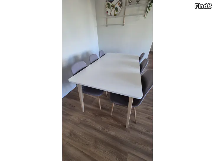 Säljes Fint matbord +6 stolar