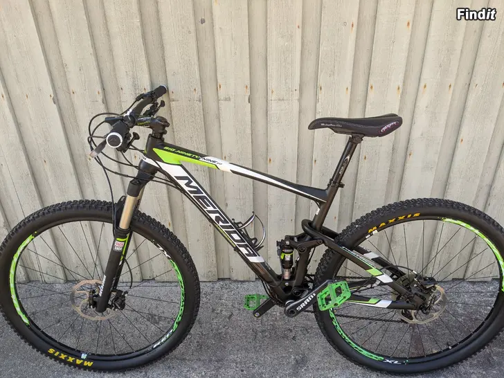 Säljes Carbon heldämpad MTB 29