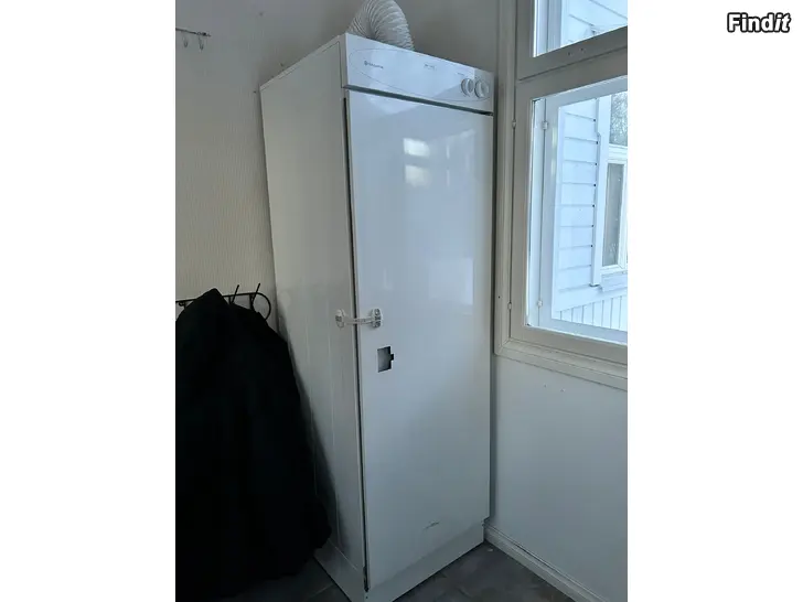 Myydään Husqvarna torkskåp