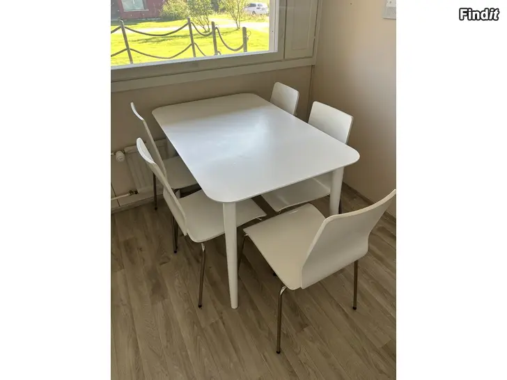 Säljes Köksbord + stolar