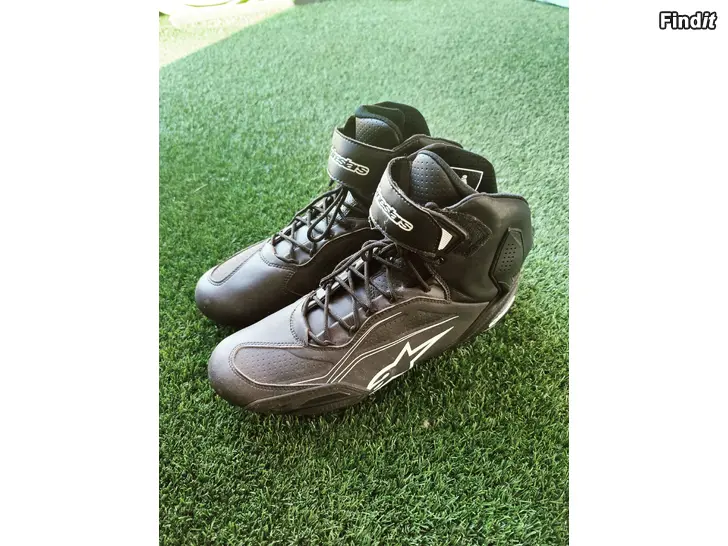 Säljes Alpinestars MC skor