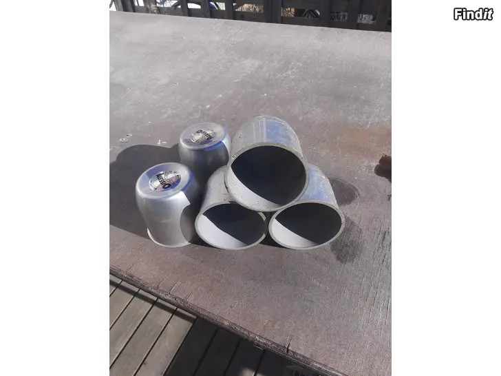 Myydään Center koppar 4x4 diameter 110mm 6 st