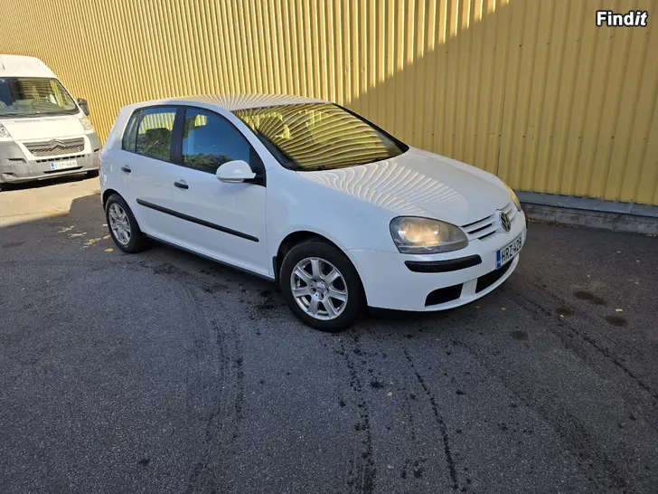 Säljes Volkswagen Golf 1.6 bensin 75kw 250tkm