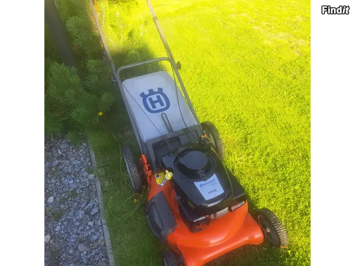 Säljes Gräsklippare Husqvarna 6021P Kohler XT-6 motor