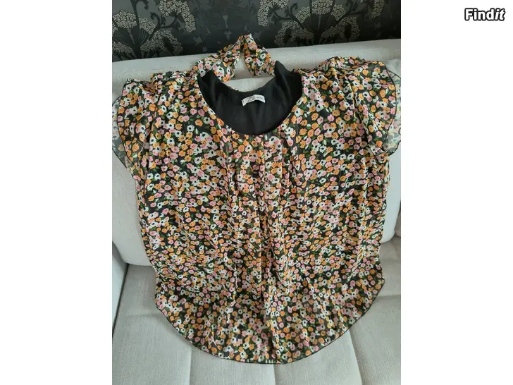 Myydään Naisten tunika 48 / 50