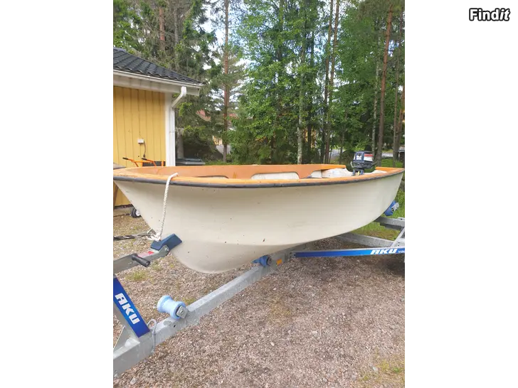 Säljes Kulla båt + Yamaha 5 hkr