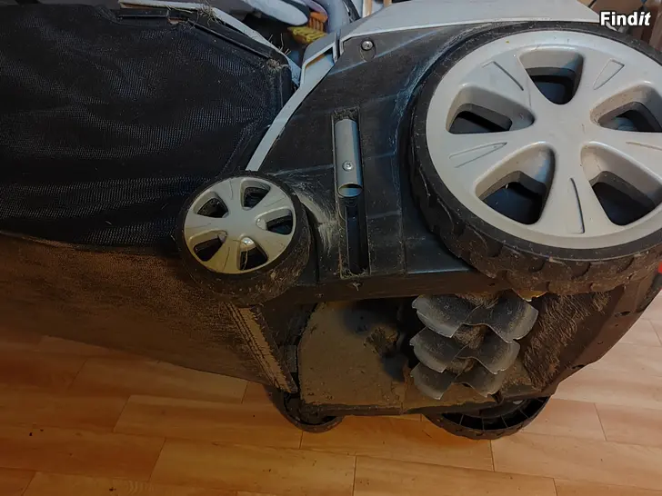 Säljes Alko nurmikon ilmaaja gräsmattsluftare