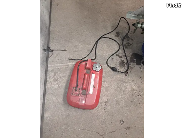 Myydään Suzuki 5hv perämoottori