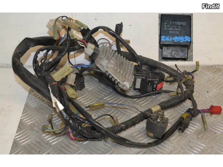 Myydään Yamaha XV 125 97-02 sähköosia electrical