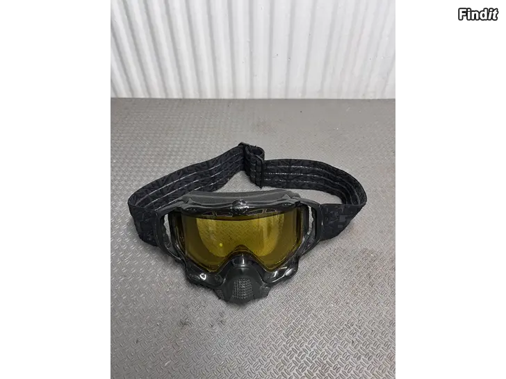 Säljes 509 skoterglasögon