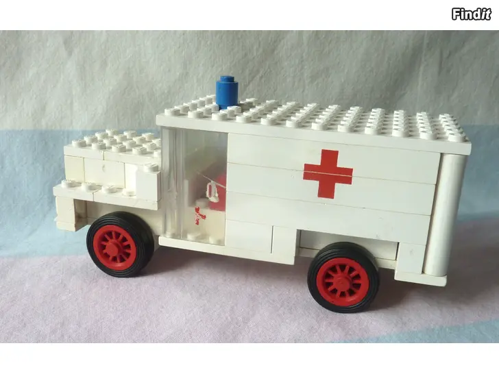 Myydään Lego 338-1 Ambulance vuodelta 1970