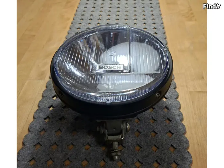 Säljes 1 kpl Bosch Rallye 225 lisävalo Blue