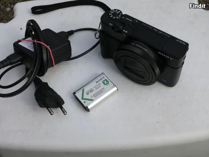 Myydään Sony RX 100 VI