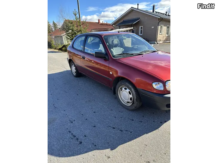 Myydään Toyota Corolla 1.4VVT 2000