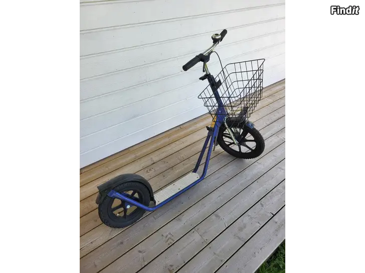 Myydään ESLA sparkcykel