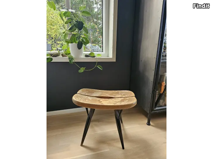 Säljes Ilmari Tapiovaara pall
