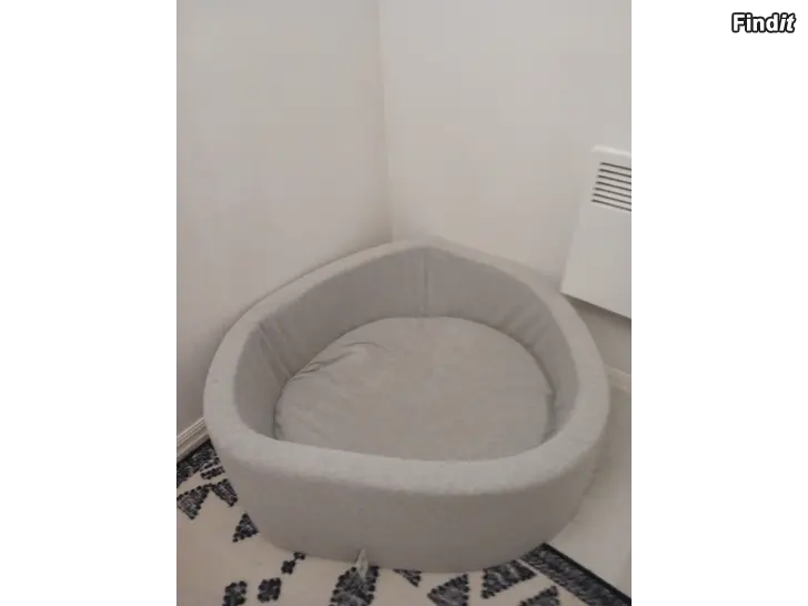 Myydään Lasten pallomeri