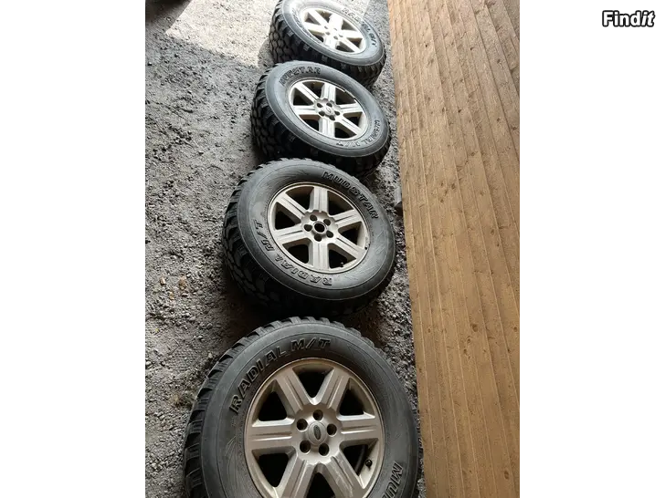 Säljes Offroad däck 265/70/17 5x108