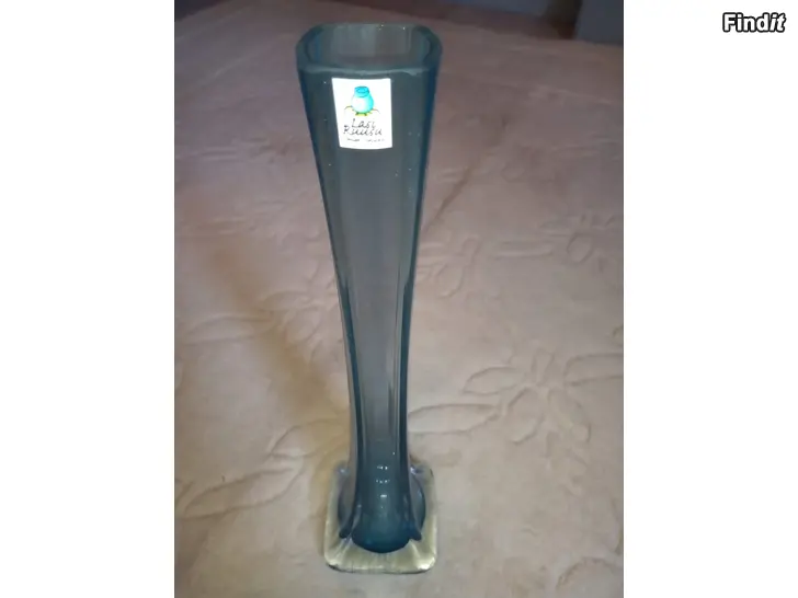 Myydään Lasiruusu maljakko