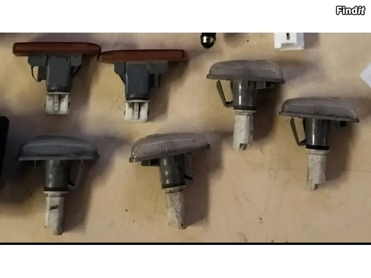 Myydään Sivuvilkkut laippakiristin