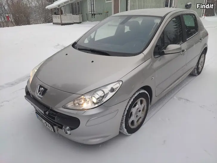 Myydään 1.6 bensa automaatti 136tkm -07