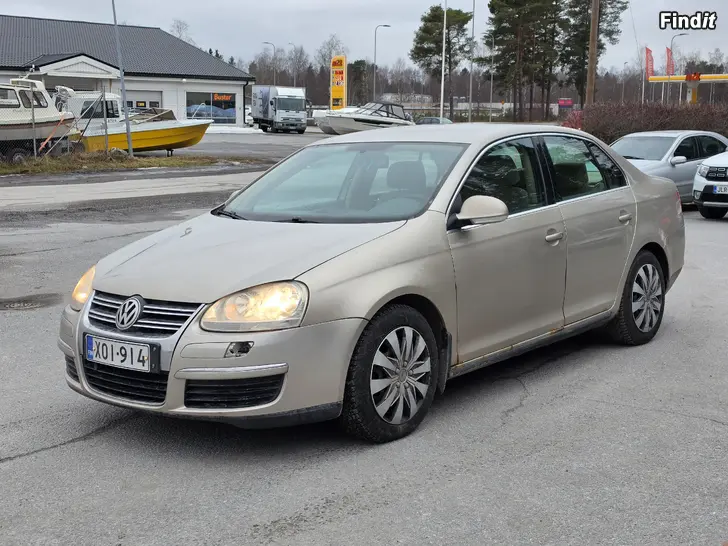 Myydään VW Jetta 1.6i AT 2006