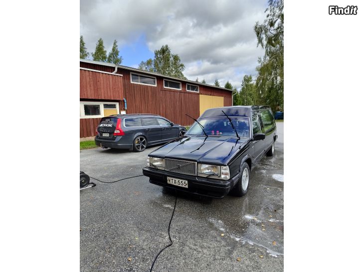 Säljes Volvo 740GL Likbil