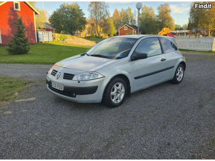 Myydään Renault megane 1.6i vm-04