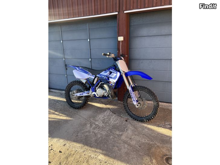 Myydään Yamaha YZ 250 2T