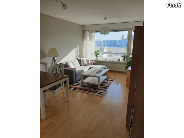 Uthyres Ljus trevlig 2 r o kök i Vasa centrum
