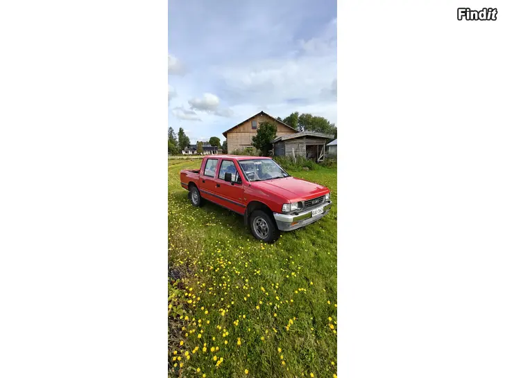 Säljes Isuzu Campo 2.3 bensin 4x4 5pers. hög/låg växel 2wd pickup lava auto maasturi terrängbil offroad