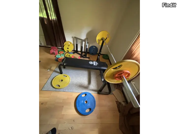 Myydään Bänk hantlar och tyngder