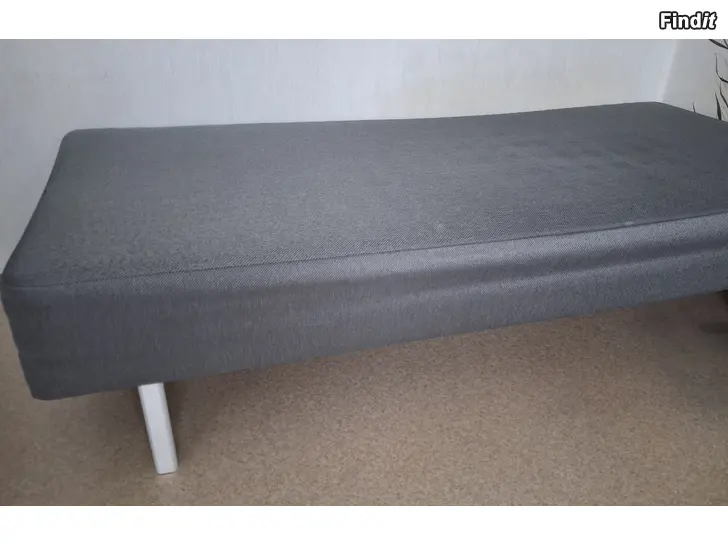 Vaihdetaan resårmadrass 90x200cm