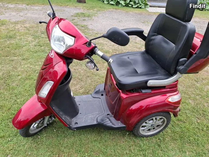 Säljes Pyrkijä E400 akkuskootteri