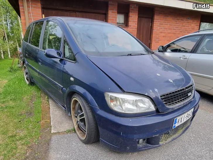 Myydään Opel Zafira OPC -02