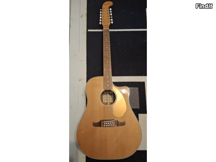 Säljes Fender Villager 12 strängar