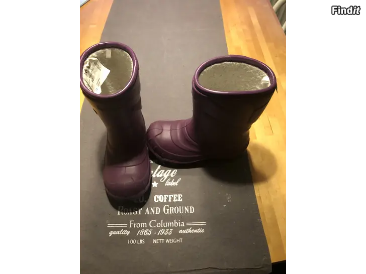 Myydään Kumisaappaat vuorelliset