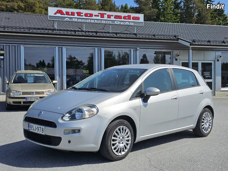 Säljes FIAT PUNTO 1.2 Italia 5d AC. 76tkm -13 nyserv Säljes FIAT PUNTO 1.2 Italia 5d AC. 76tkm -13 nyserv