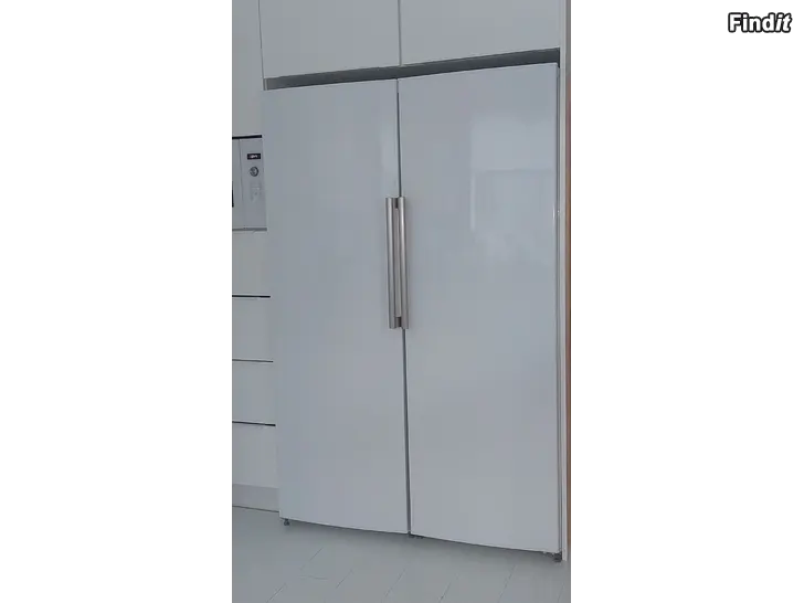 Myydään Kylskåp och frys