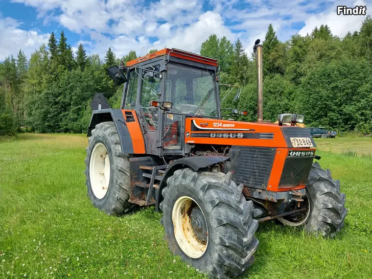 Myydään Ursus 1234T