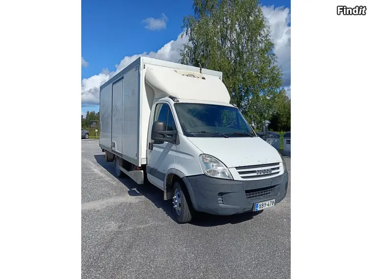 Säljes Iveco lätt lastbil