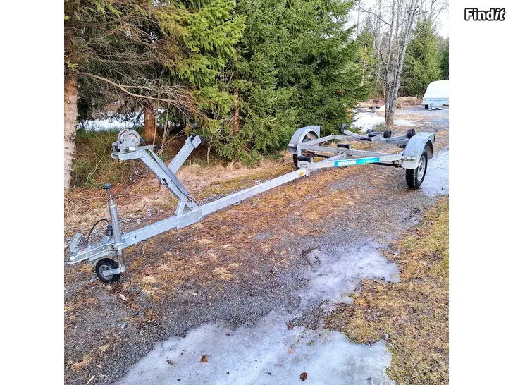 Myydään Venetraileri MUULI V750LP