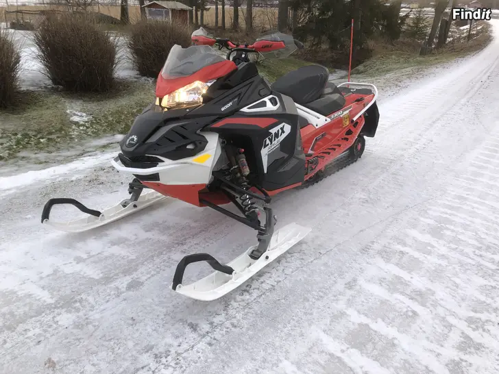 Myydään Lynx enduro 600