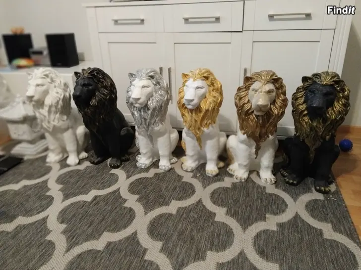 Myydään Sisustus istuvat Leijonat 6 kpl uusia