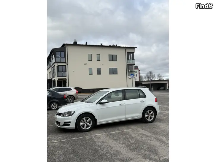 Säljes VW Golf 1.6 diesel 2013 årsm