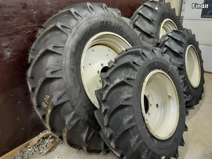 Myydään Valtran pyörät metsään 14,9-24 ja 18,4-34