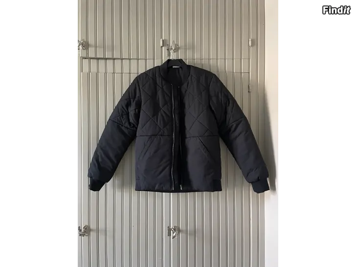Säljes Vadderad jacka Onepiece S